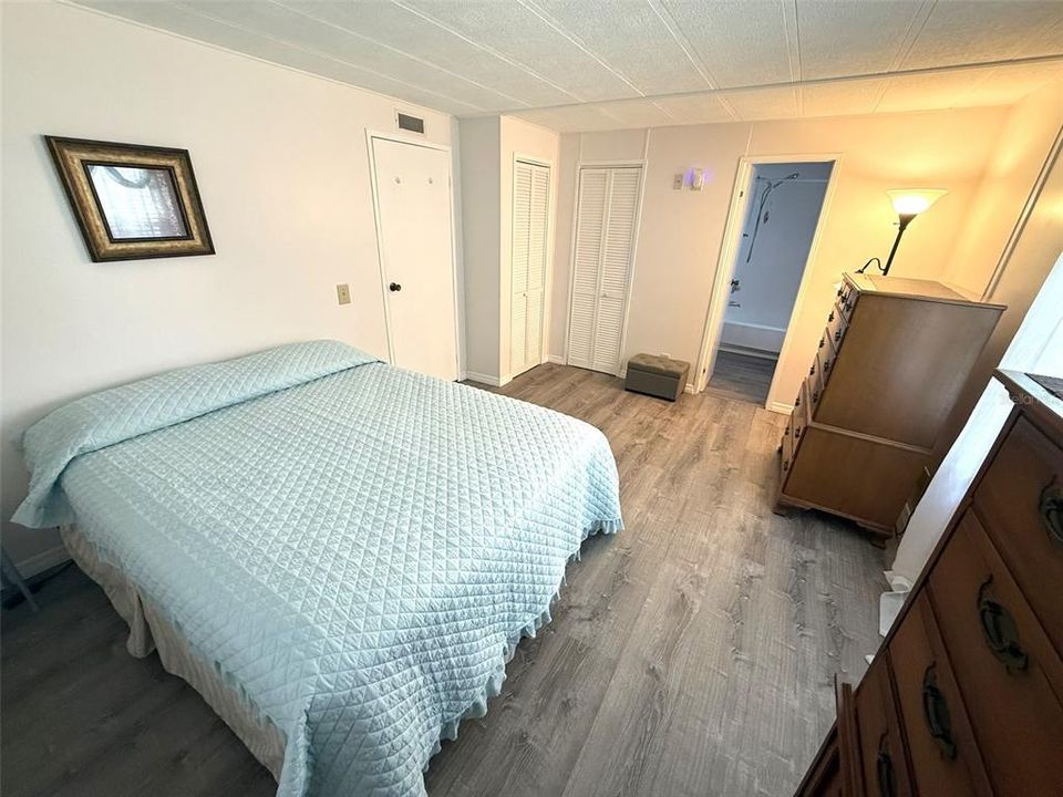 Activo con contrato: $134,900 (2 camas, 2 baños, 1056 Pies cuadrados)