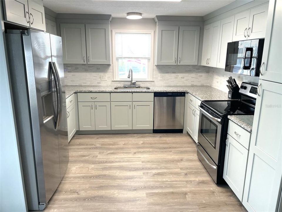 Activo con contrato: $134,900 (2 camas, 2 baños, 1056 Pies cuadrados)