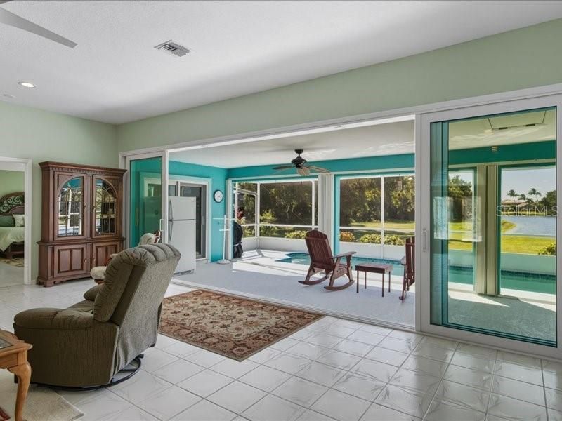 Active With Contract: $475,000 (4 beds, 2 baths, 2608 Square Feet)