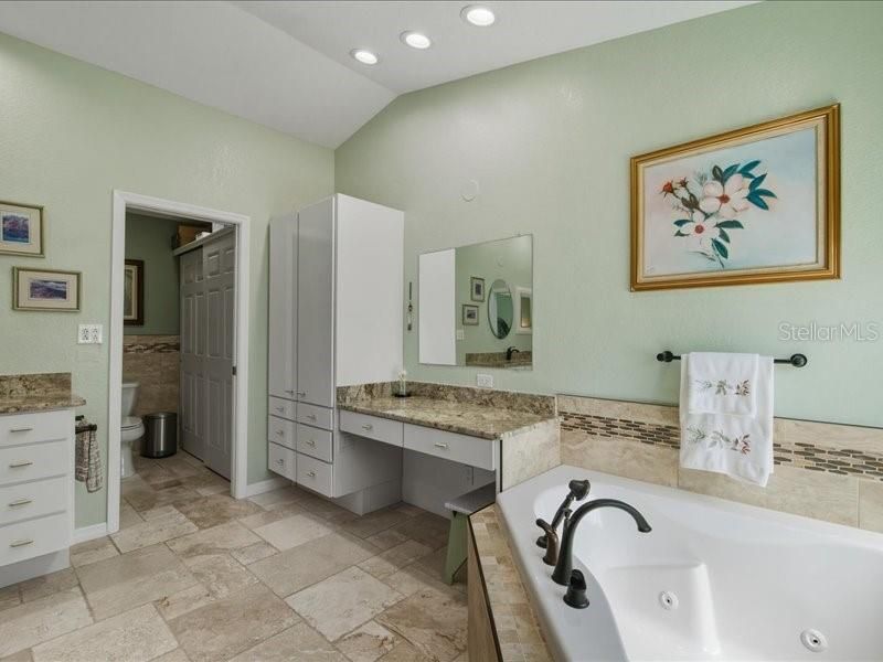 Active With Contract: $475,000 (4 beds, 2 baths, 2608 Square Feet)