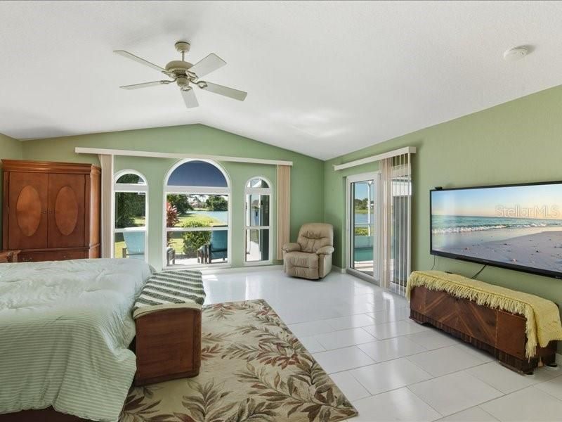 Active With Contract: $475,000 (4 beds, 2 baths, 2608 Square Feet)