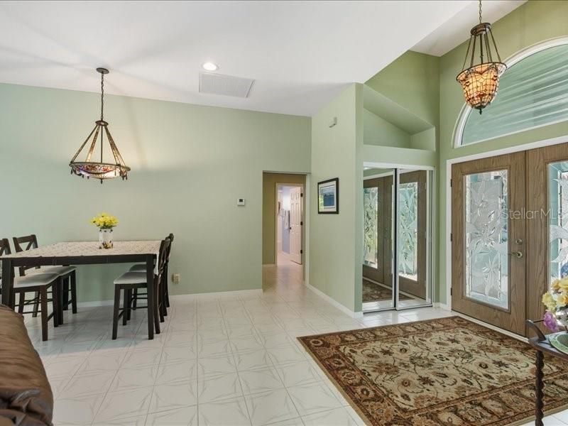 Active With Contract: $475,000 (4 beds, 2 baths, 2608 Square Feet)