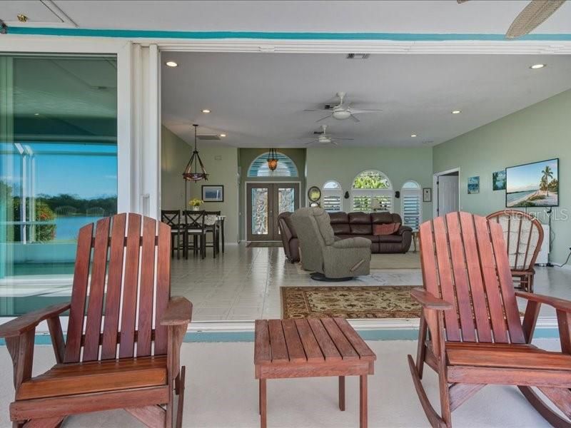 Active With Contract: $475,000 (4 beds, 2 baths, 2608 Square Feet)