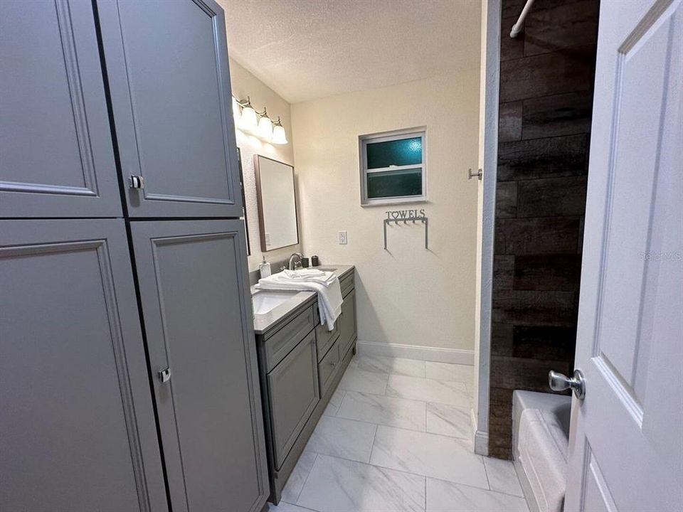 В аренду: $2,500 (3 спален, 2 ванн, 1431 Квадратных фут)