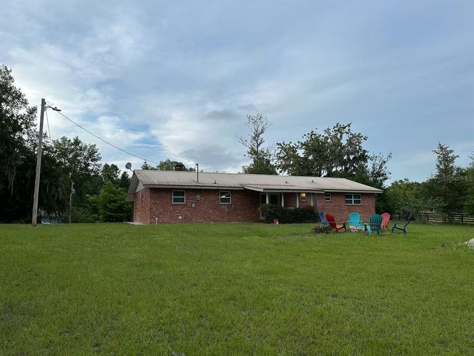 В аренду: $2,500 (3 спален, 2 ванн, 1431 Квадратных фут)