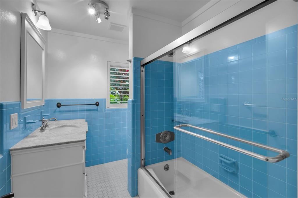 For Rent: $5,900 (4 beds, 3 baths, 3190 Square Feet)