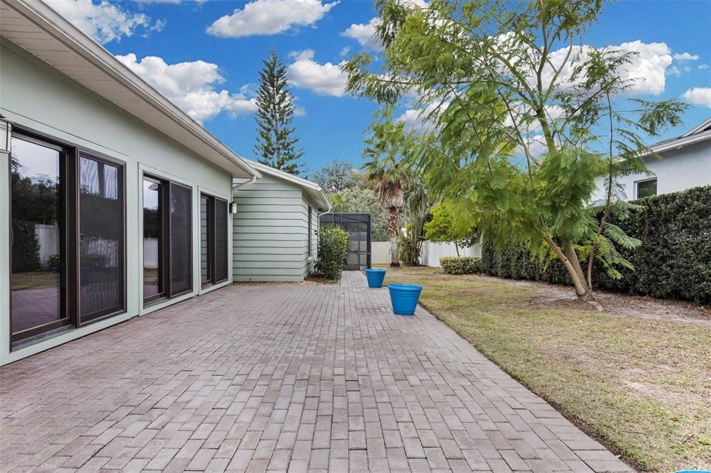 For Rent: $5,900 (4 beds, 3 baths, 3190 Square Feet)