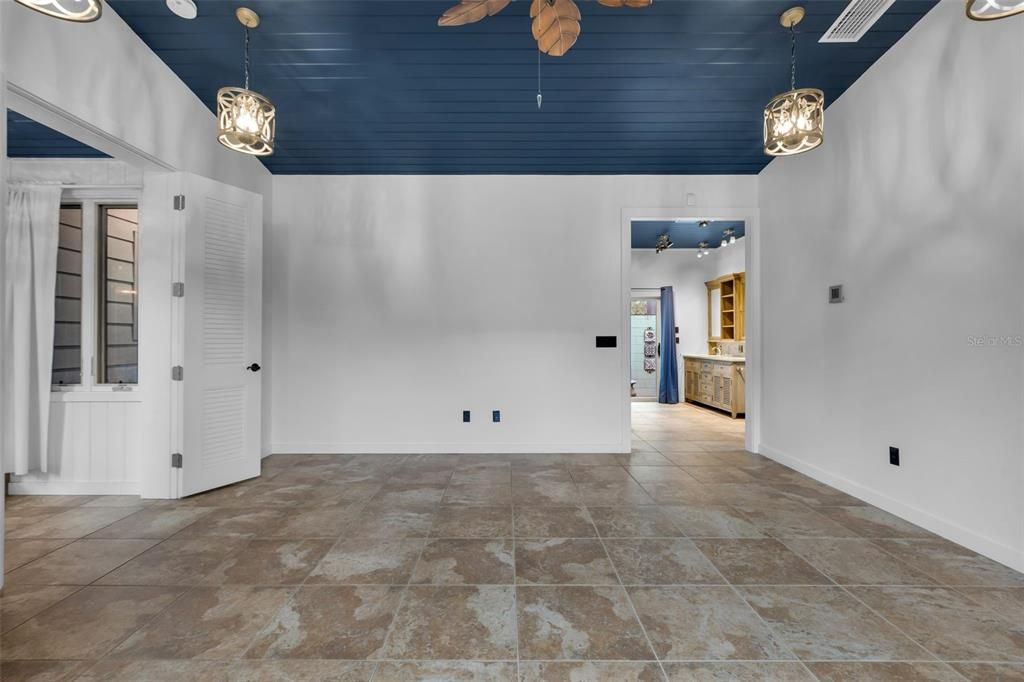 For Rent: $5,900 (4 beds, 3 baths, 3190 Square Feet)