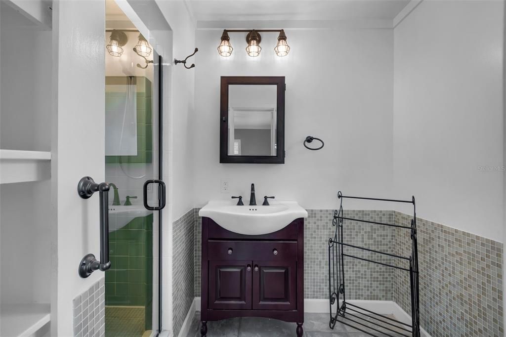 For Rent: $5,900 (4 beds, 3 baths, 3190 Square Feet)