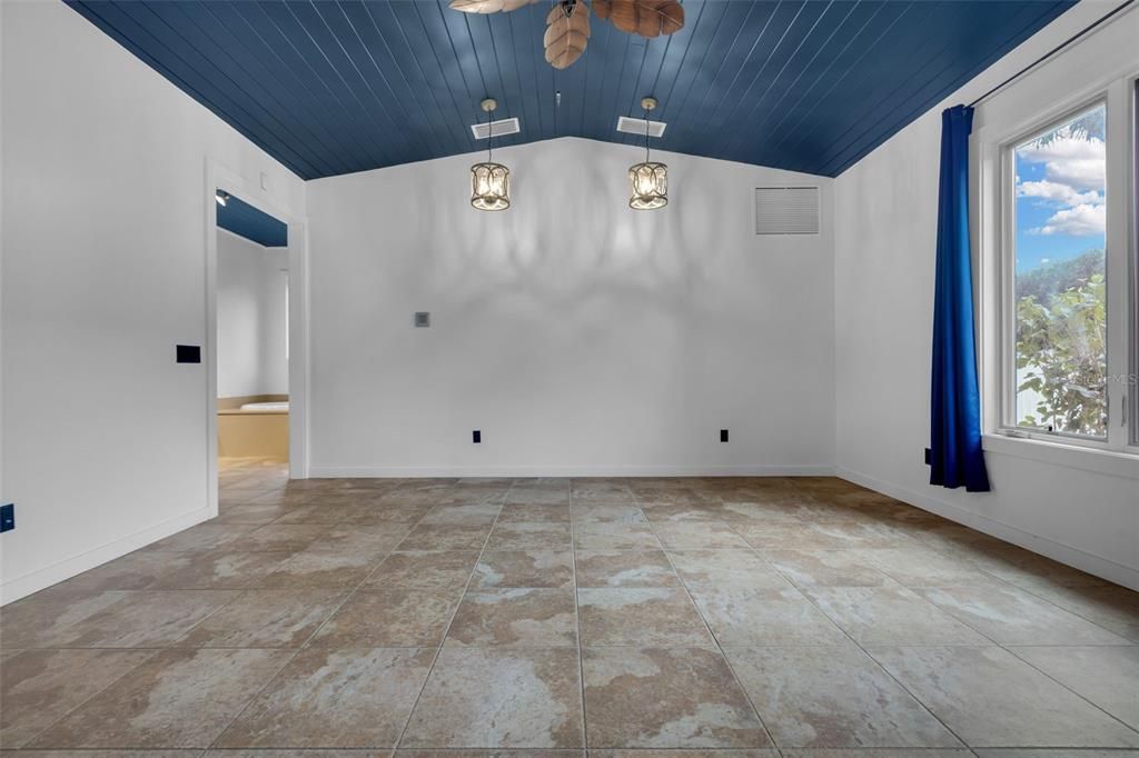 For Rent: $5,900 (4 beds, 3 baths, 3190 Square Feet)