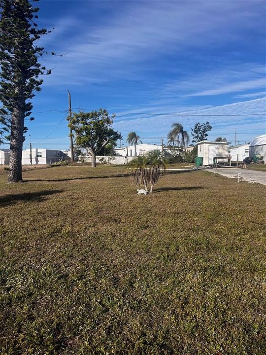 待售: $28,000 (0.18 acres)