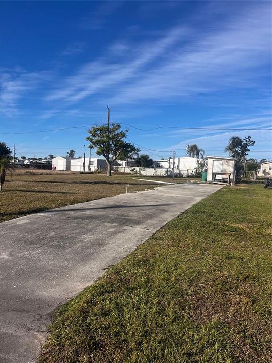 待售: $28,000 (0.18 acres)
