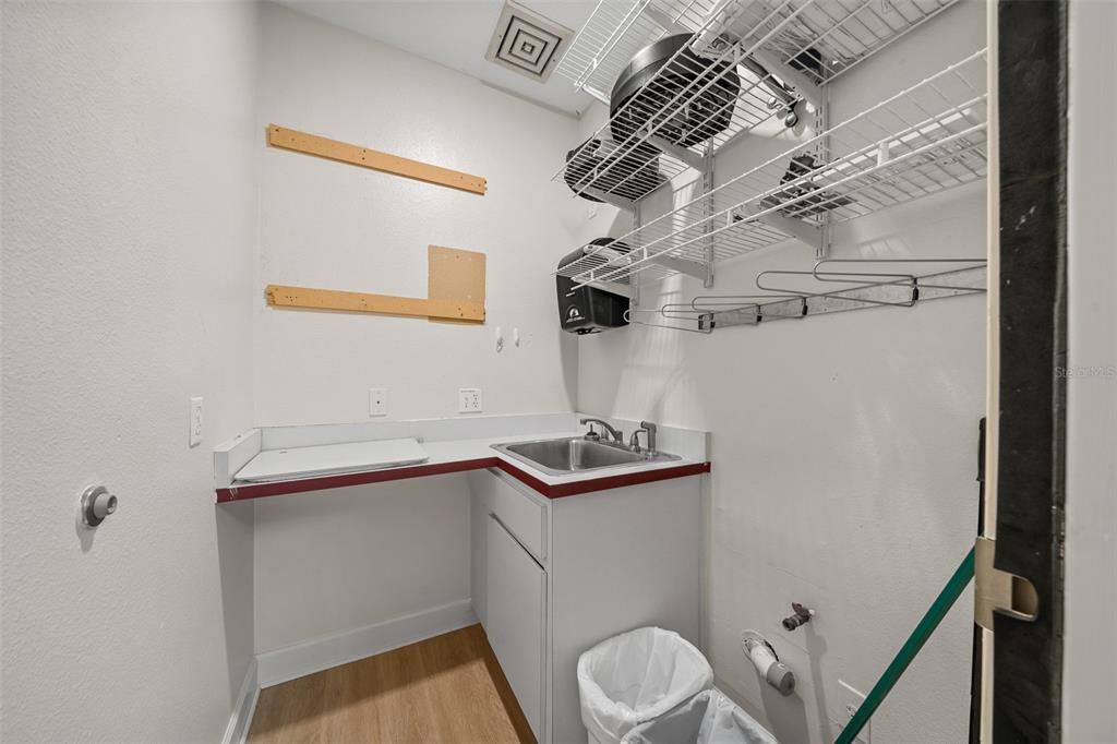 For Sale: $850,000 (0 beds, 0 baths, 4000 Square Feet)