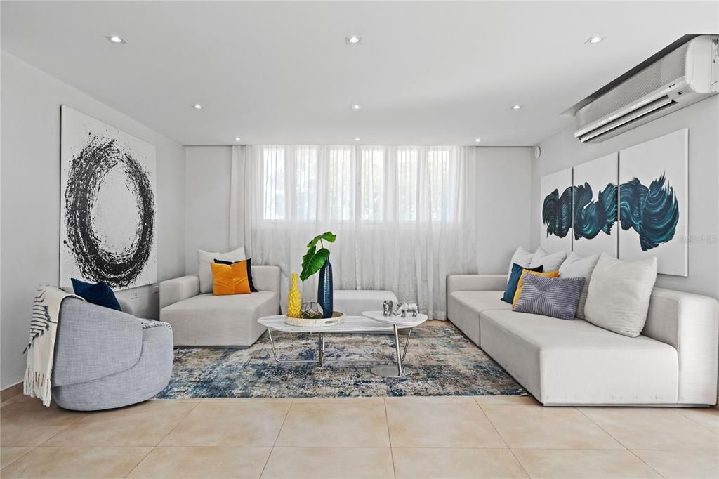 На продажу: $2,295,000 (6 спален, 5 ванн, 5558 Квадратных фут)