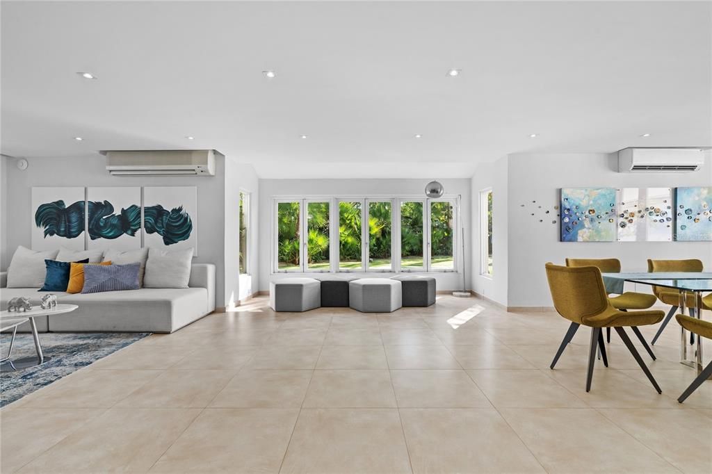 На продажу: $2,295,000 (6 спален, 5 ванн, 5558 Квадратных фут)