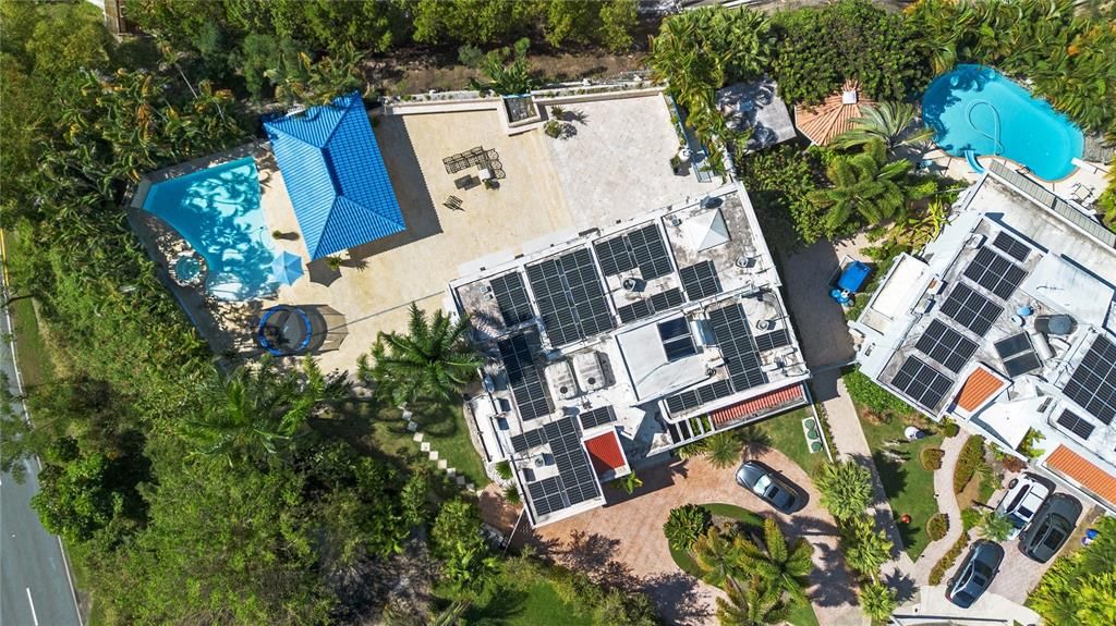 На продажу: $2,295,000 (6 спален, 5 ванн, 5558 Квадратных фут)