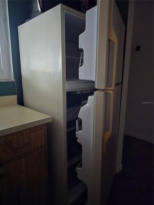 На продажу: $118,000 (2 спален, 2 ванн, 864 Квадратных фут)