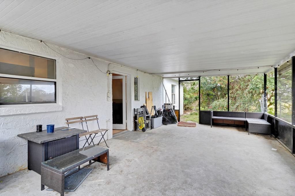 На продажу: $207,500 (2 спален, 1 ванн, 1196 Квадратных фут)