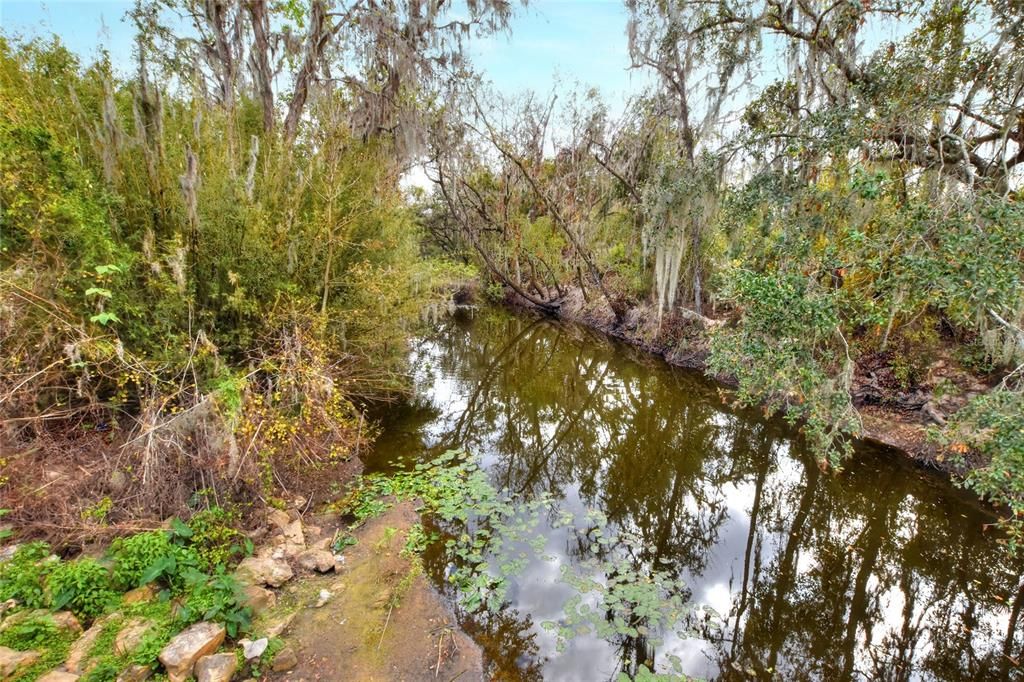 待售: $220,000 (1.52 acres)