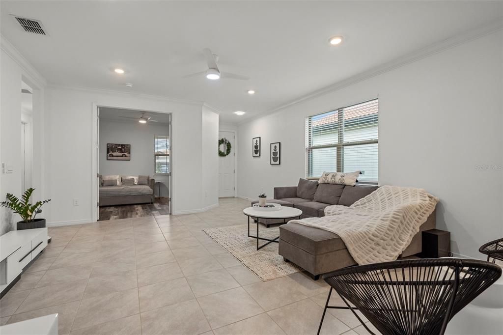 For Rent: $3,500 (3 beds, 2 baths, 1544 Square Feet)