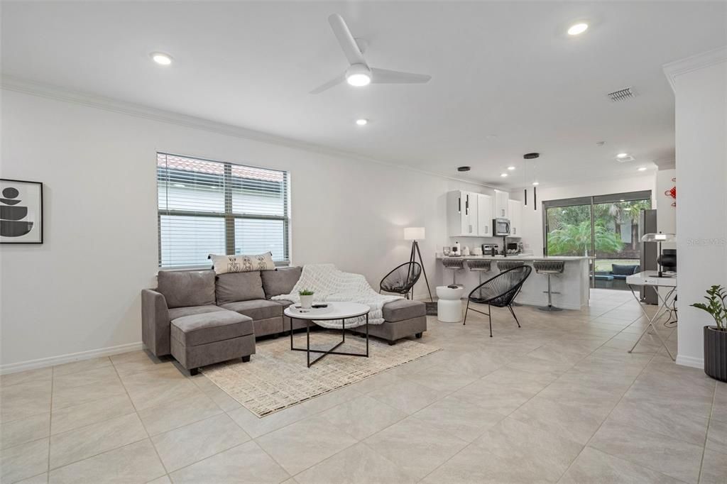 For Rent: $3,500 (3 beds, 2 baths, 1544 Square Feet)