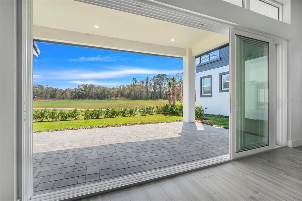 For Sale: $800,000 (4 beds, 3 baths, 2220 Square Feet)