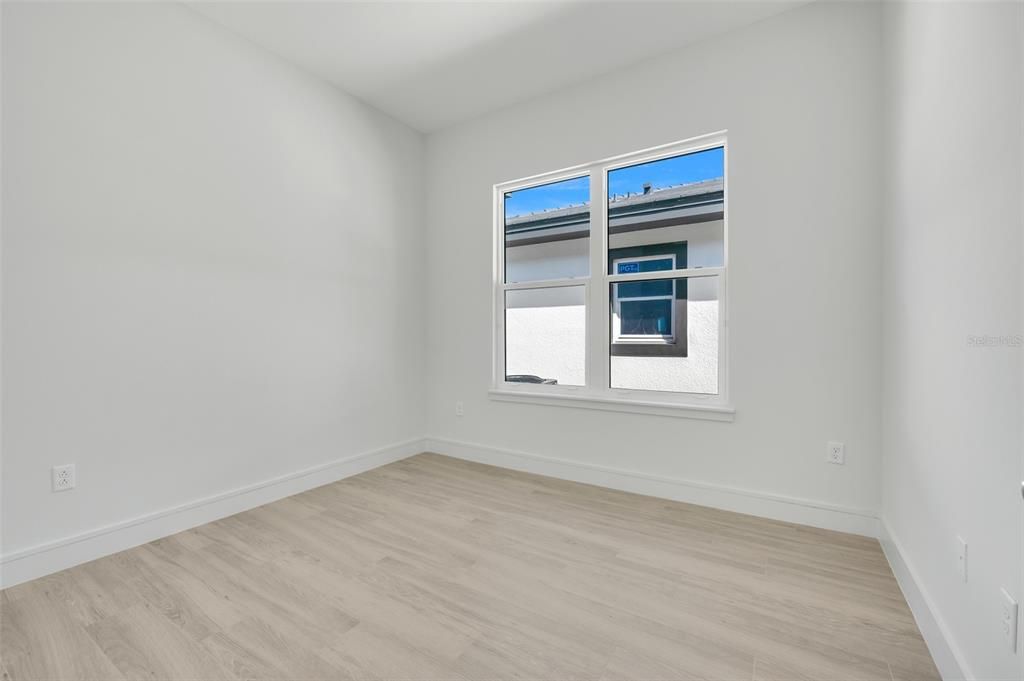 For Sale: $800,000 (4 beds, 3 baths, 2220 Square Feet)