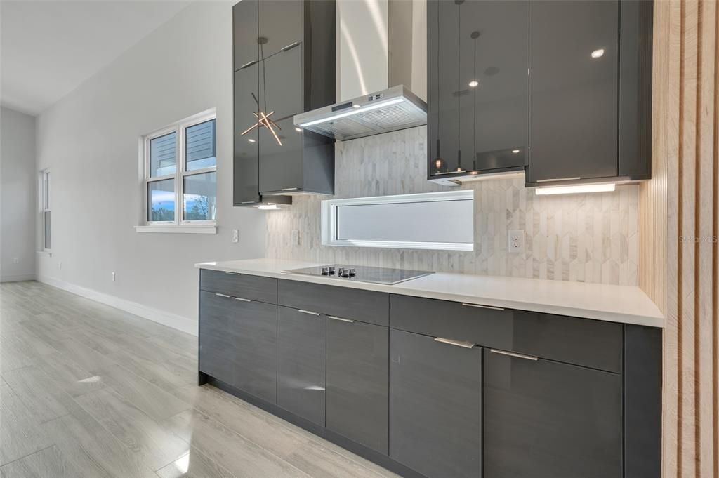 For Sale: $800,000 (4 beds, 3 baths, 2220 Square Feet)