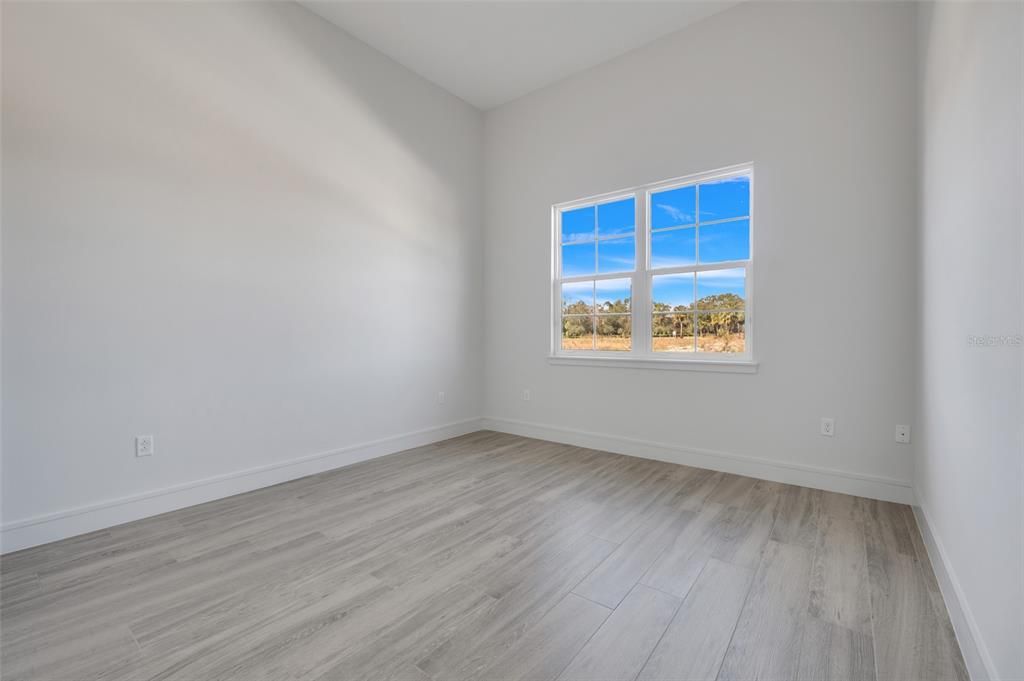 For Sale: $800,000 (4 beds, 3 baths, 2220 Square Feet)