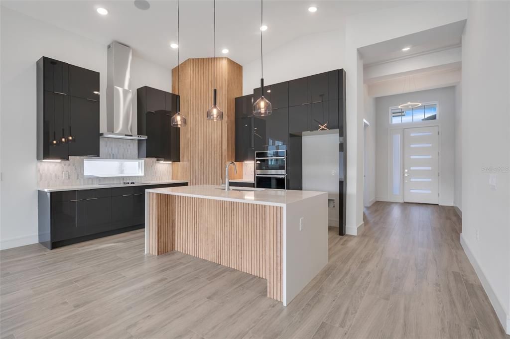 For Sale: $800,000 (4 beds, 3 baths, 2220 Square Feet)