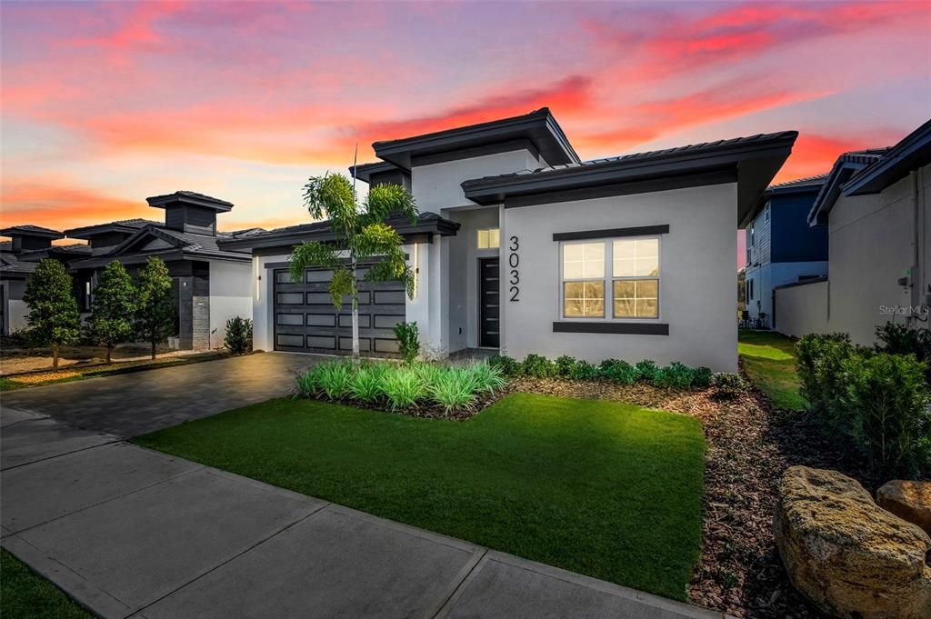 For Sale: $800,000 (4 beds, 3 baths, 2220 Square Feet)