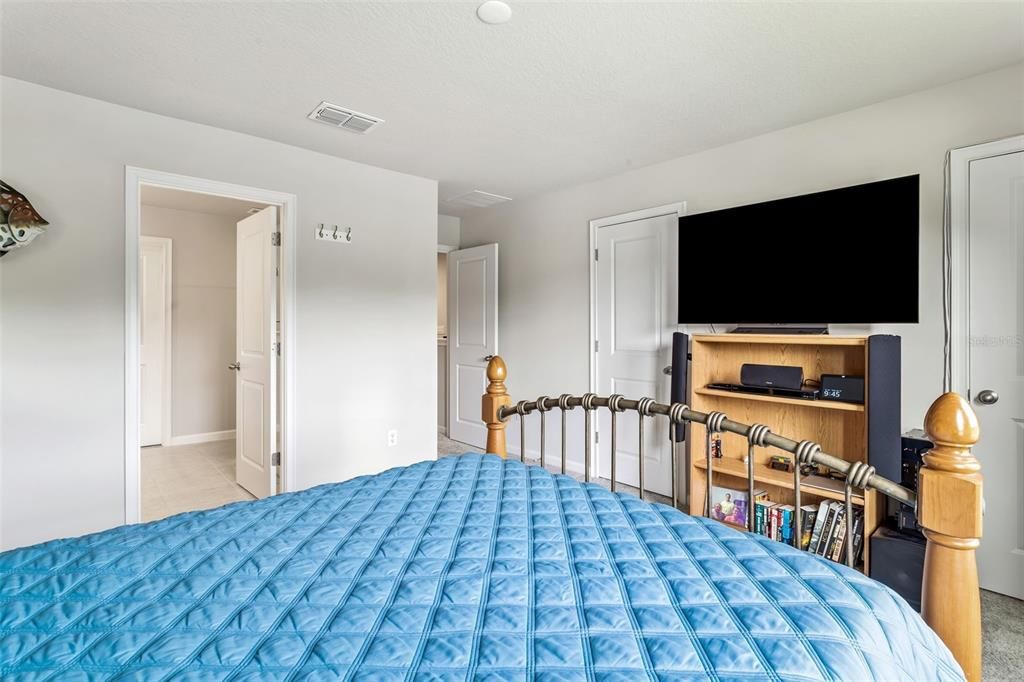 Active With Contract: $389,000 (3 beds, 2 baths, 1716 Square Feet)