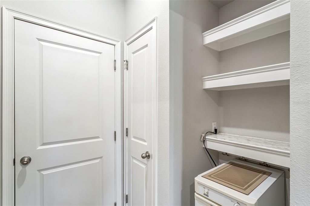 Active With Contract: $389,000 (3 beds, 2 baths, 1716 Square Feet)