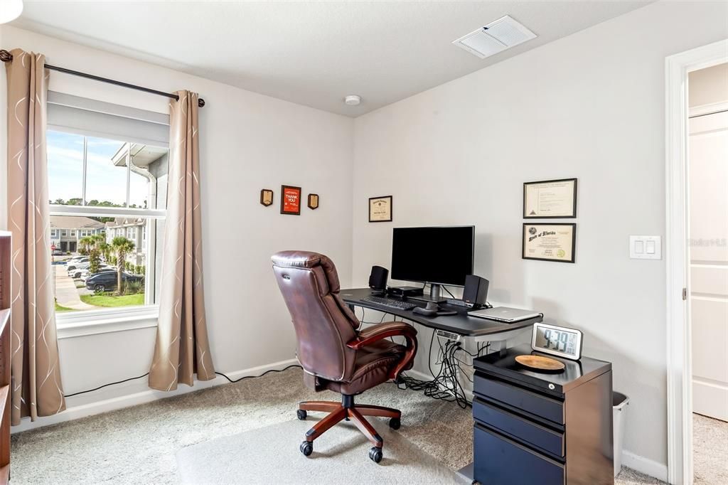 Active With Contract: $389,000 (3 beds, 2 baths, 1716 Square Feet)