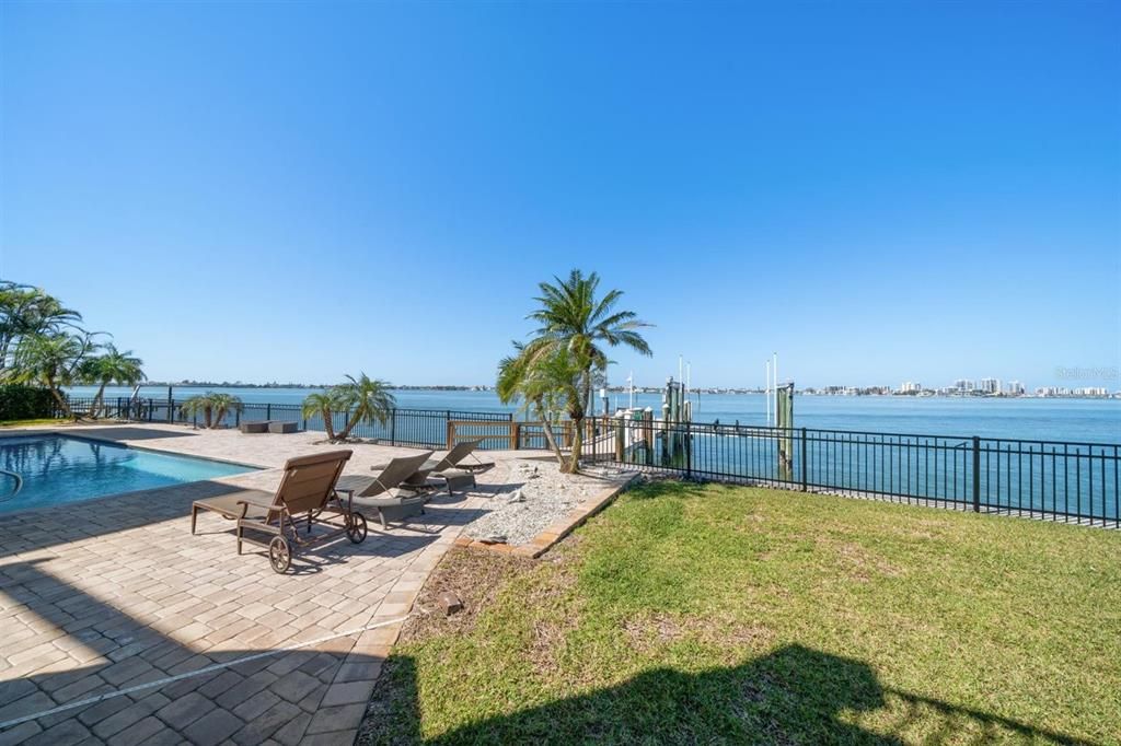 На продажу: $3,950,000 (5 спален, 6 ванн, 5985 Квадратных фут)