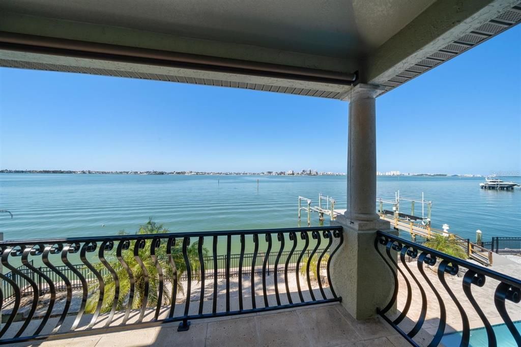 На продажу: $3,950,000 (5 спален, 6 ванн, 5985 Квадратных фут)