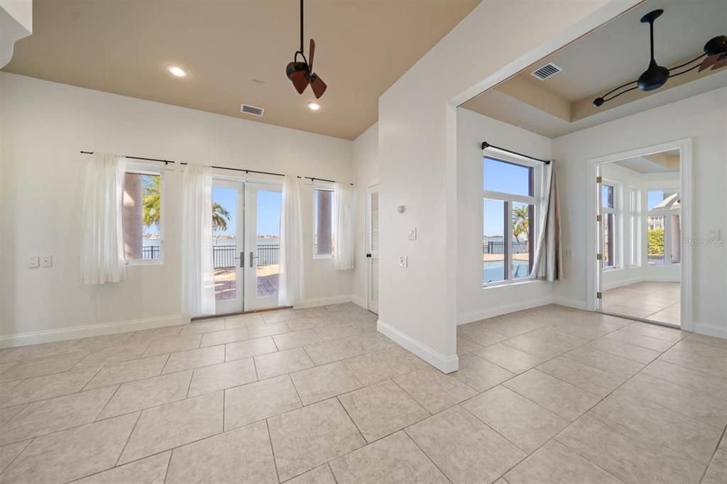 На продажу: $3,950,000 (5 спален, 6 ванн, 5985 Квадратных фут)