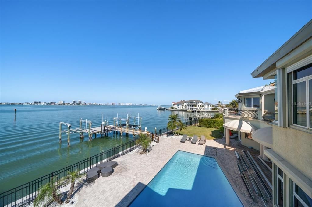 На продажу: $3,950,000 (5 спален, 6 ванн, 5985 Квадратных фут)