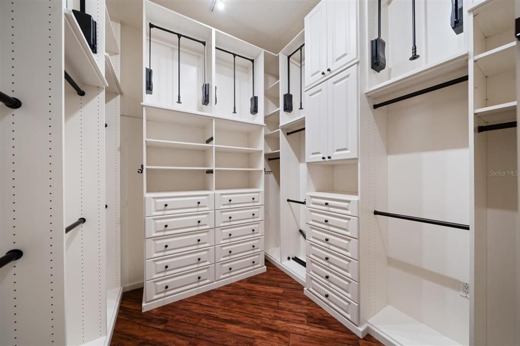 На продажу: $3,950,000 (5 спален, 6 ванн, 5985 Квадратных фут)