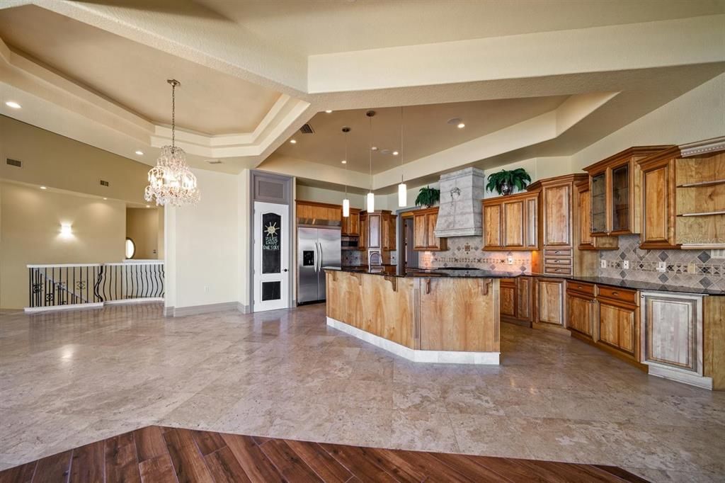 На продажу: $3,950,000 (5 спален, 6 ванн, 5985 Квадратных фут)