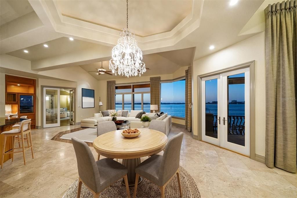 На продажу: $3,950,000 (5 спален, 6 ванн, 5985 Квадратных фут)