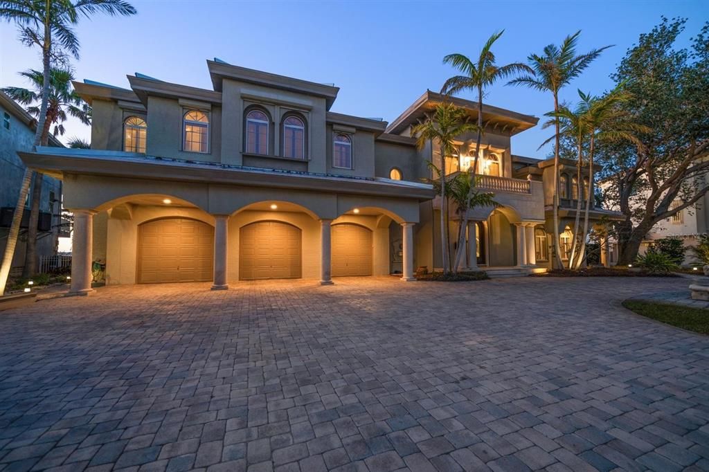 На продажу: $3,950,000 (5 спален, 6 ванн, 5985 Квадратных фут)