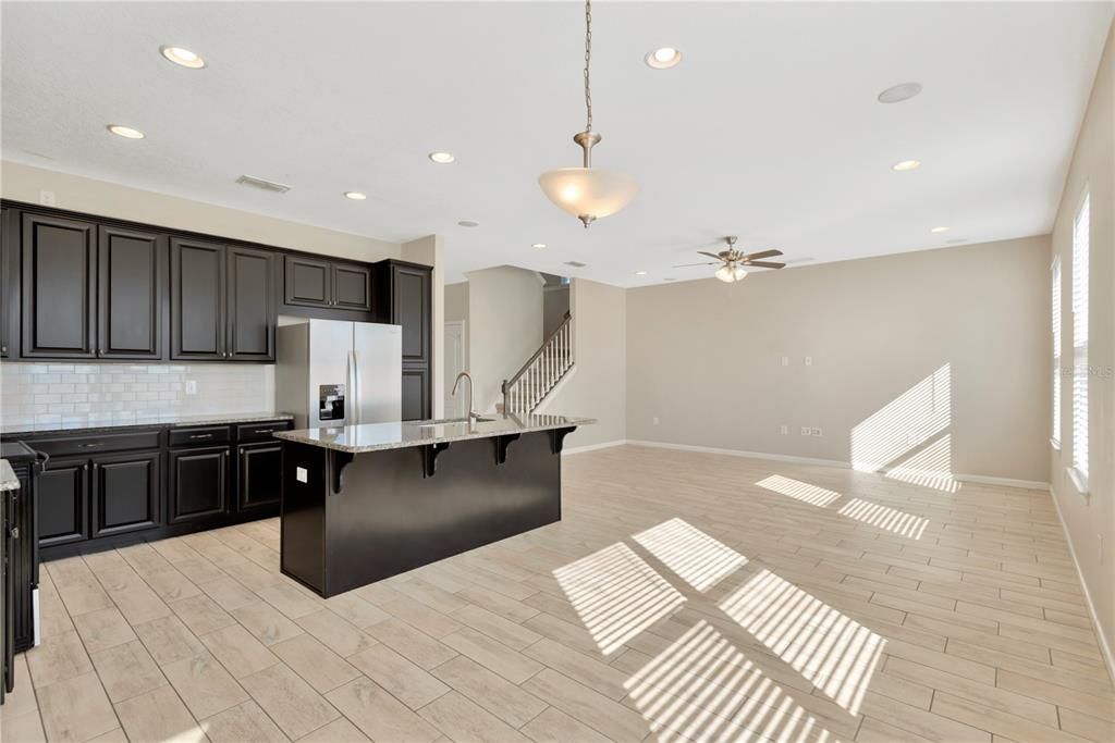 Active With Contract: $339,900 (3 beds, 2 baths, 2257 Square Feet)