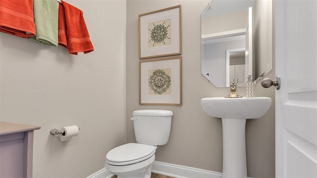 Activo con contrato: $459,990 (4 camas, 3 baños, 2498 Pies cuadrados)