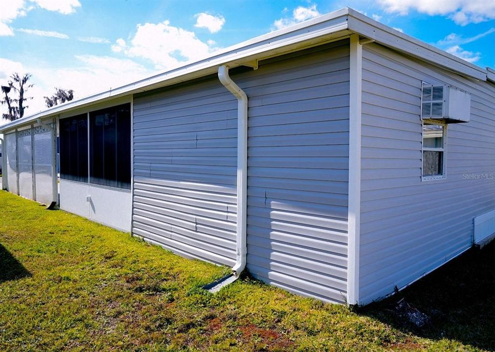 На продажу: $170,000 (2 спален, 2 ванн, 960 Квадратных фут)