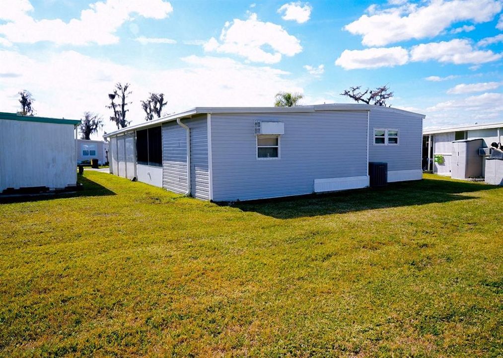 На продажу: $170,000 (2 спален, 2 ванн, 960 Квадратных фут)