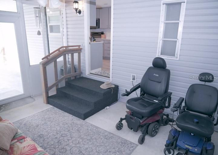 На продажу: $170,000 (2 спален, 2 ванн, 960 Квадратных фут)