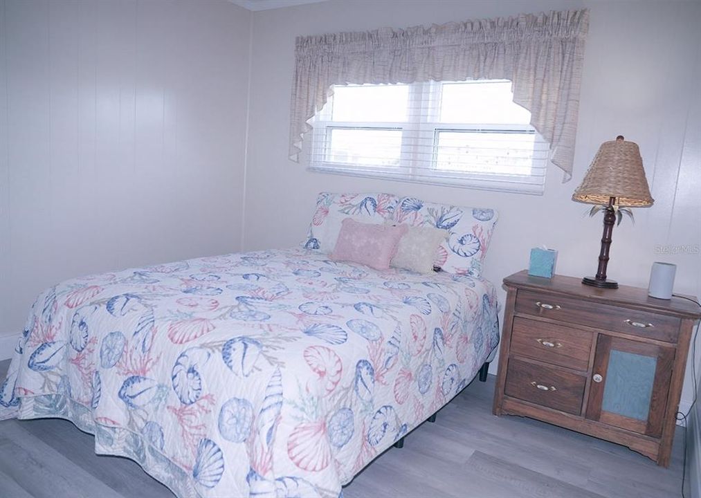 На продажу: $170,000 (2 спален, 2 ванн, 960 Квадратных фут)