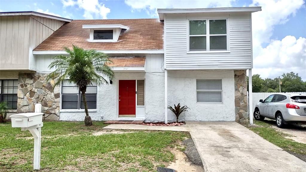 最近售出: $269,800 (4 贝兹, 2 浴室, 1918 平方英尺)