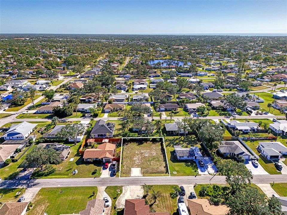 待售: $89,900 (0.18 acres)